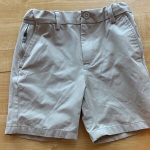 Vineyard Vines Performance Shorts - Boys size 7